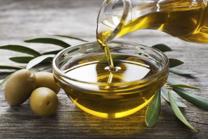 výhody olivového oleja na vlasy