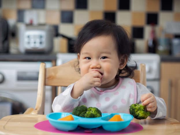 učiť deti, aby jedli zdravo