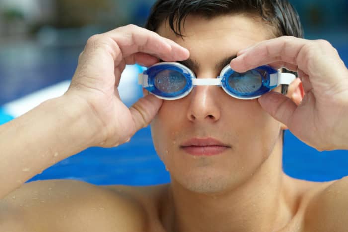 dôležitosť použitia plaveckých okuliarov