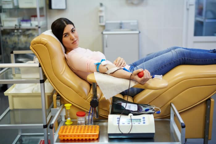 piť vodu pred darovaním krvi