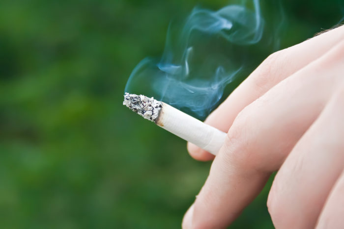 fajčenie spôsobuje rakovinu pečene
